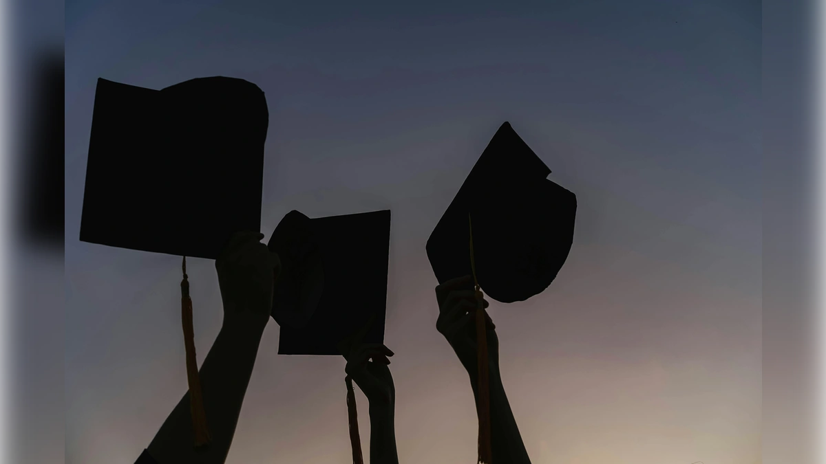 999 Angel Number Meaning in Love